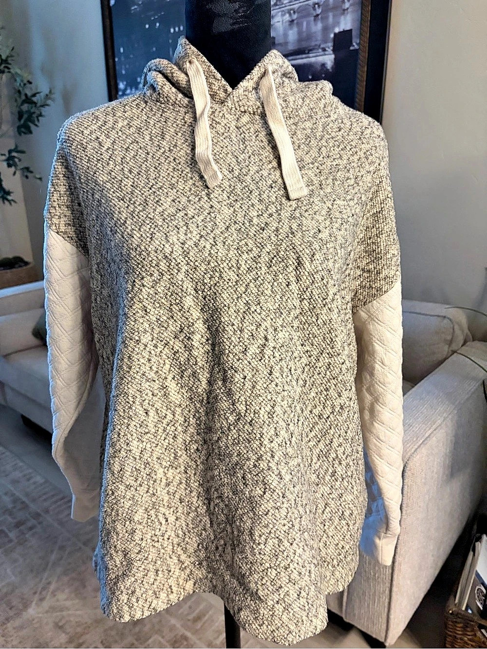 Madewell Quilted-Sleeve Hoodie Sweatshirt Gray & White SKU0151